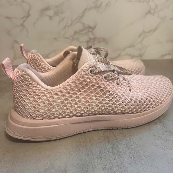 Women's 8.5 no bull trainers - Picture 5 of 6